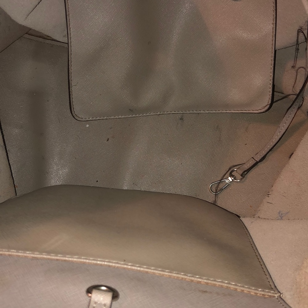 Bag - Picture 2 of 4